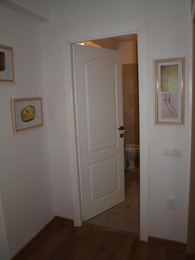 Amavera Apartment Târgu Jiu Eksteriør bilde
